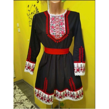 рокля с етно мотиви 10