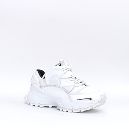 Женские кроссовки из натуральной кожи белого цвета с анатомической стелькой/73367