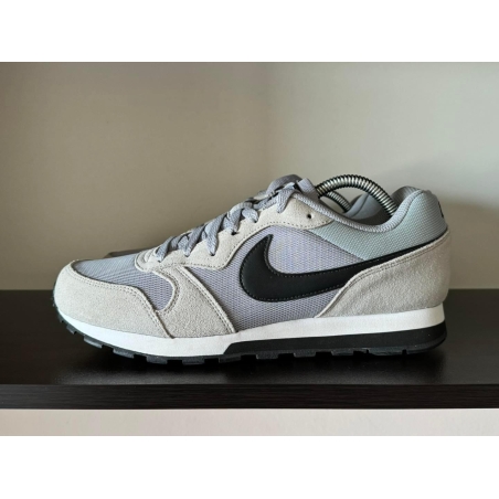NIKE Md Runner 2/ 42.5номер 27см Стелка
