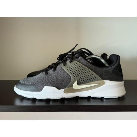 Nike Arrowz 43номер 27.5см