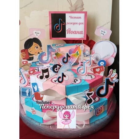 Картонена торта Тик Ток / Tik Tok