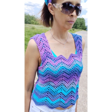 Ръчно изплетен топ- Лятна мода с уникален вълнообразен дизайн