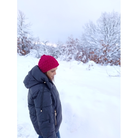 Плетена шапка за студените дни- Удобство и топлина