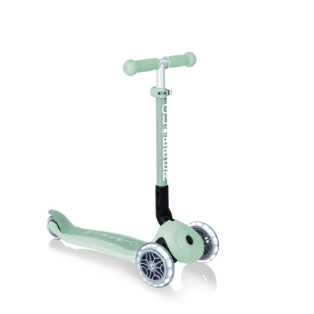 Сгъваема еко тротинетка с 3 колела GLOBBER JUNIOR FOLDABLE LIGHTS ECOLOGIC - цвят пистачио