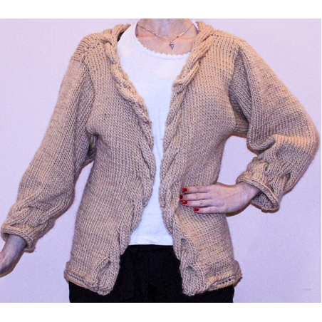 дамска жилетка ръчно плетиво