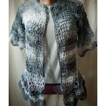 Дантелена жилетка