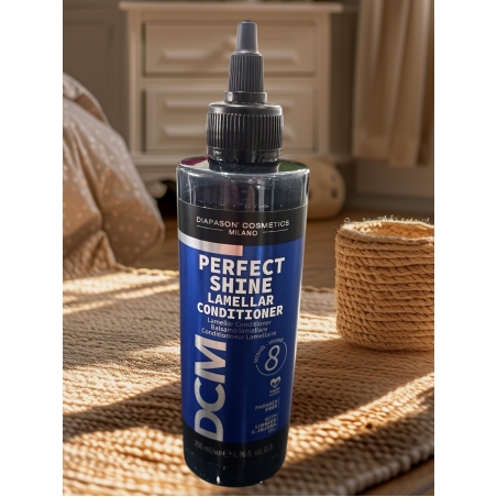 Ламиниращ балсам за блясък на косата само за 8 секунди DCM Shine Lamellar Conditioner 200ml
