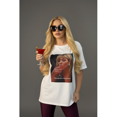 Лимитирана дамска тениска „I Love Me More“