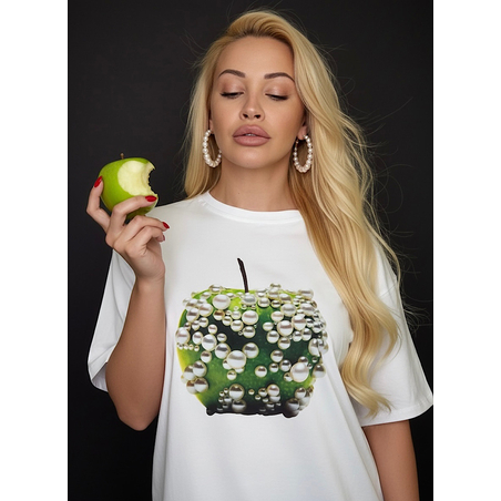 Дамска тениска Pearl Apple – oversize модел с артистичен принт