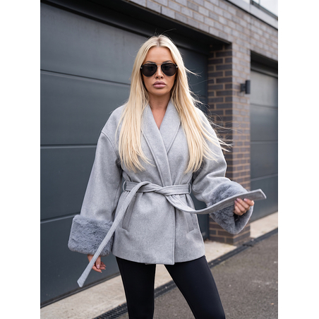Grey Luxe – елегантно късо палто с колан и пухкави маншети