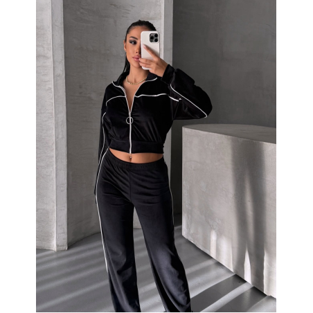 Velour Touch Set Black – спортен екип от мек велур