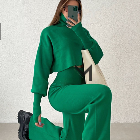 Cozy Elegance Set Green - плетен комплект с пуловер и панталон