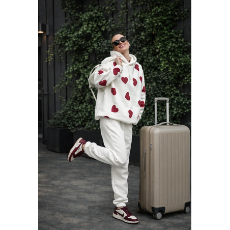 Памучен спортен екип бял на сърчица