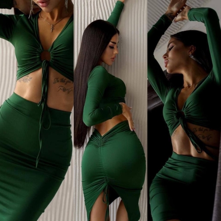 Ефектен комплект блуза и пола green