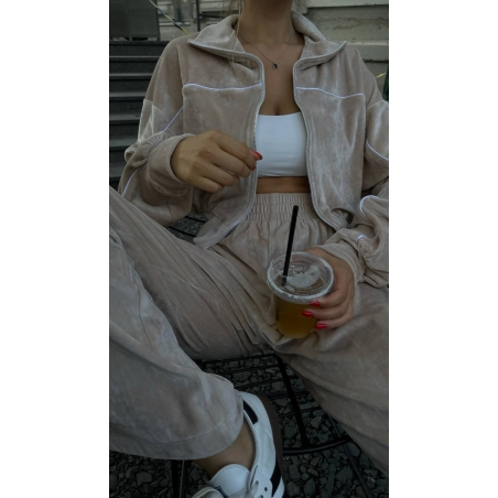 Velour Touch Set Beige – спортен екип от мек велур