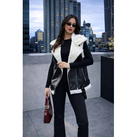 Winter Glow – топъл и стилен кожен елек