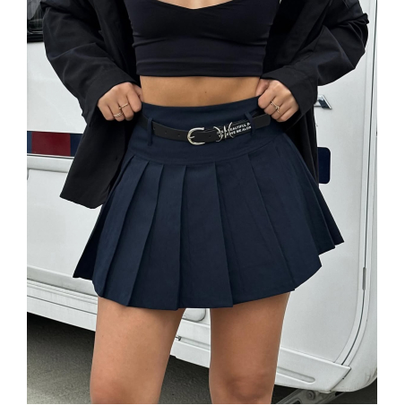 Къса плисирана пола в синьо с коланче и скрити панталонки