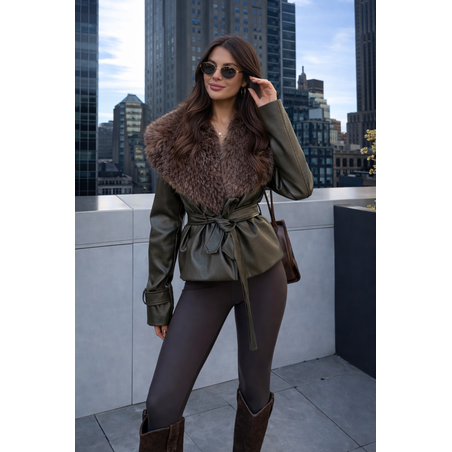 Belted Luxe – Кожено яке с голяма яка