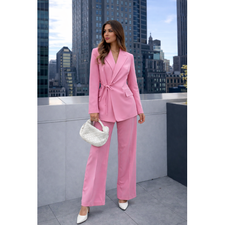 Pink Elegance – Костюм със сако и панталон