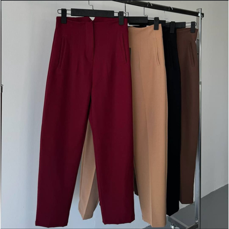 Панталон с висока талия в бордо – Елегантност и комфорт за всяка визия