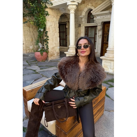 Belted Luxe – Кожено яке с голяма яка