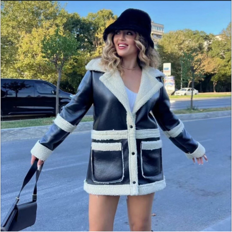 KarakuLuxe white -  издължено кожено яке