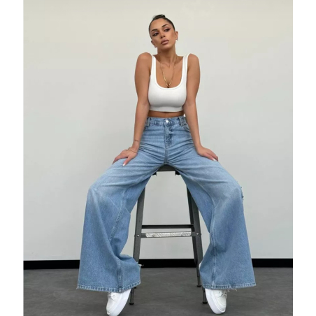 Дънки “Urban Edge” с висока талия и накъсани крачоли