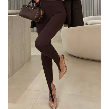 ShapeFlex Brown – спортно-елегантен клин с ластик на палеца