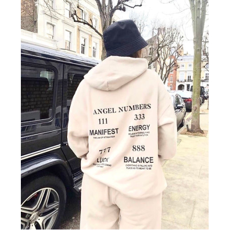 “Angel Numbers”/1 суичър