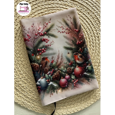 Коледна ръчно изработена подвързия за книга с мотиви на клони от ела и птичета и персонално име