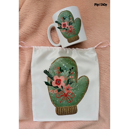 Коледен сет от сатенена торбичка и чаша  