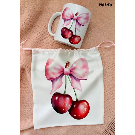 Коледен сет от сатенена торбичка и чаша  