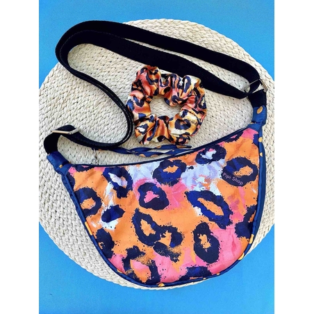 Чанта с регулируема дръжка 