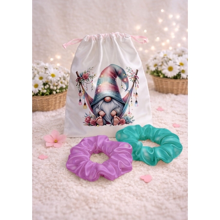 Сет от сатенена торбичка и 2бр. скрънчита  