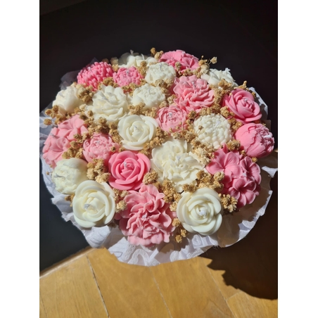 Авторски букет „Pink Bloom Symphony“