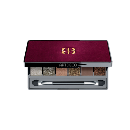 Палитре със сенки и четка