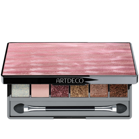 Палитре със сенки и четка