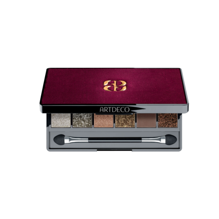 Палитре със сенки и четка