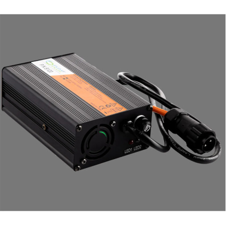 Float Plus Алуминиево зарядно за батерия 16V 5 amp