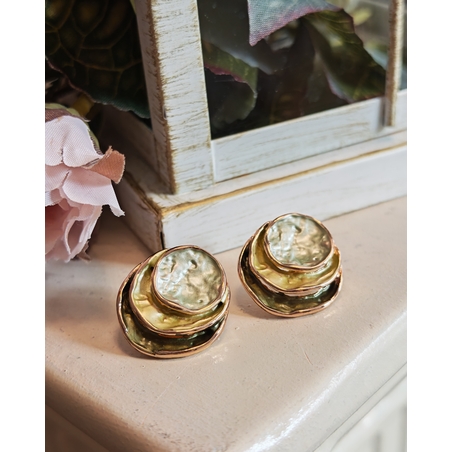 Дамски обици