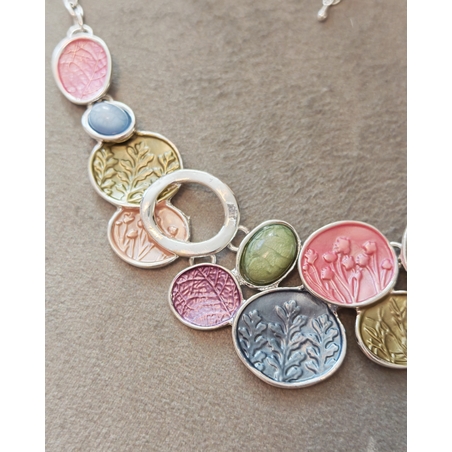 Дамско колие