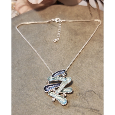 Колие с медальон