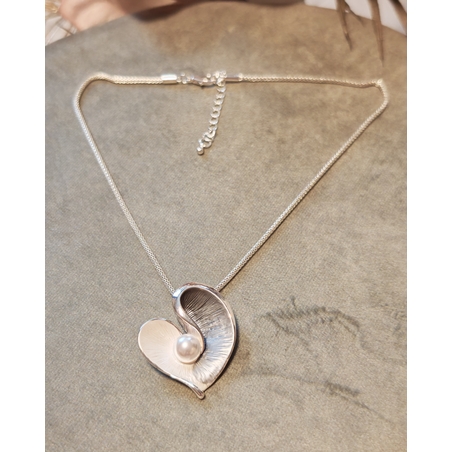 Колие с медальон