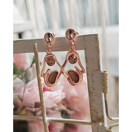 Дамска обици