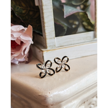 Дамски обици