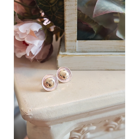 Дамски обици