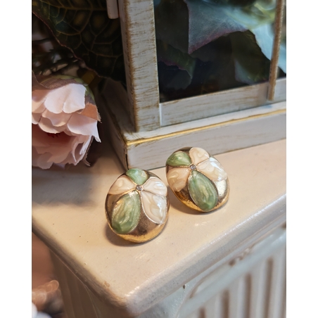 Дамски обици