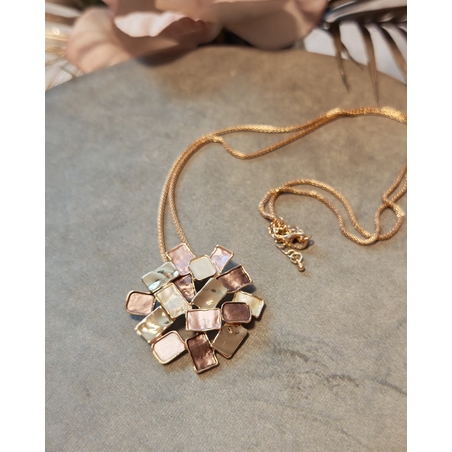 Колие с медальон