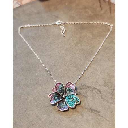 Колие с медальон