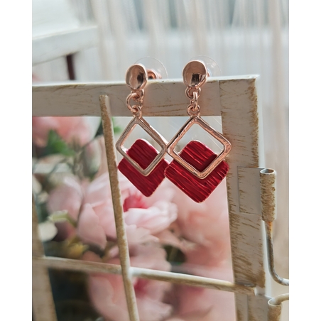 Дамска обици